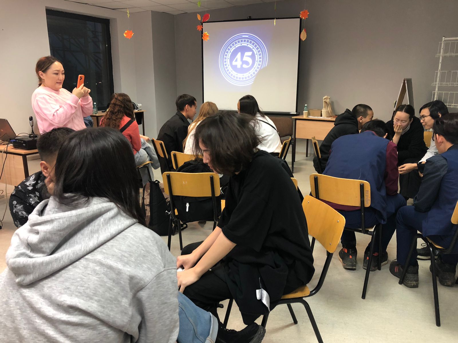 В «ДТК – центр чтения» прошли профориентационные дебаты для старшеклассников