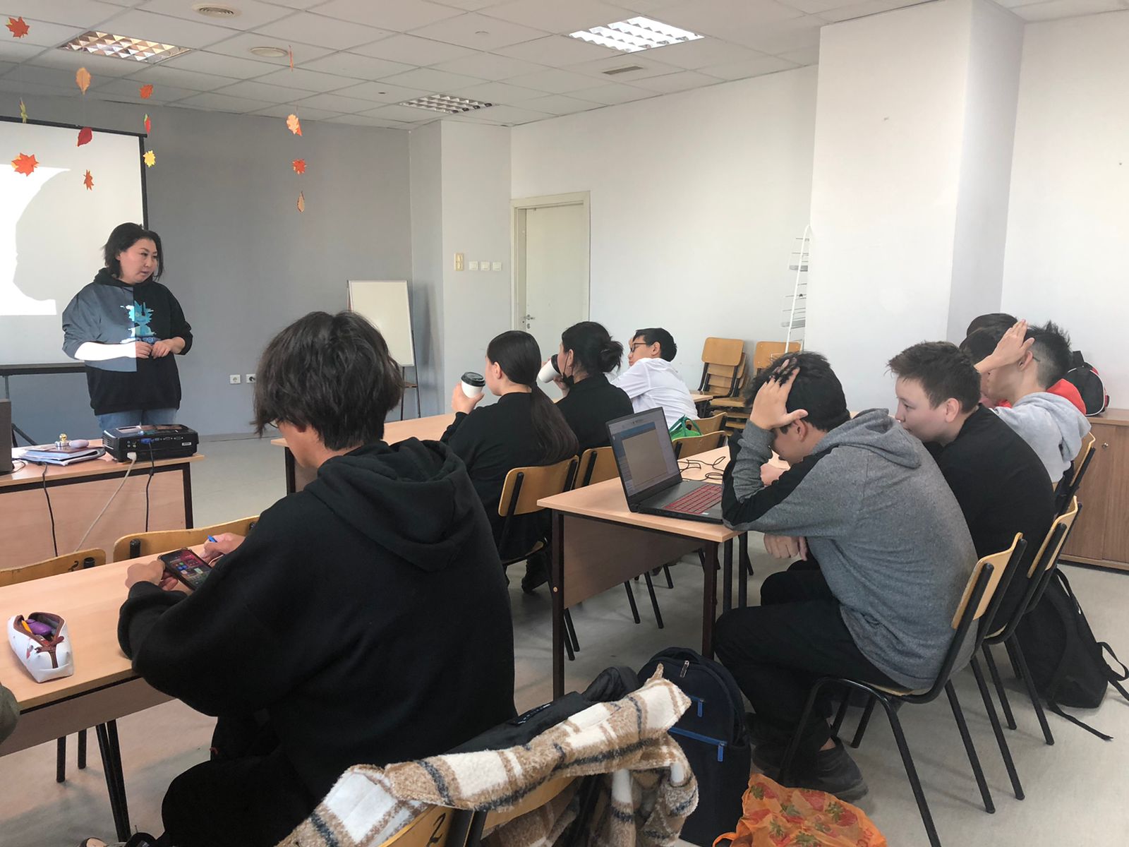 Старшеклассникам рассказали об условиях участия в федеральных профориентационных мероприятиях