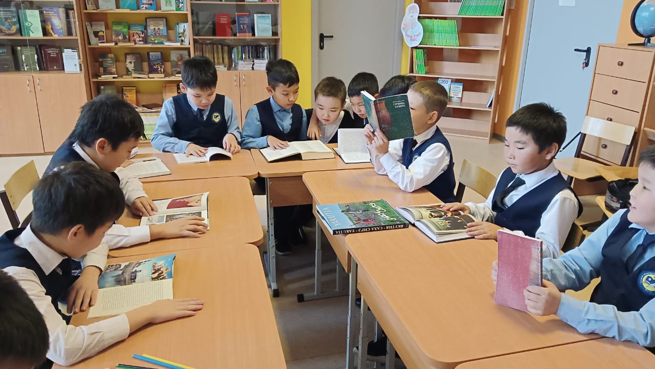 Учащиеся 4 класса СОШ №6 Якутска прислали свои фотоработы на участие в фотоконкурсе