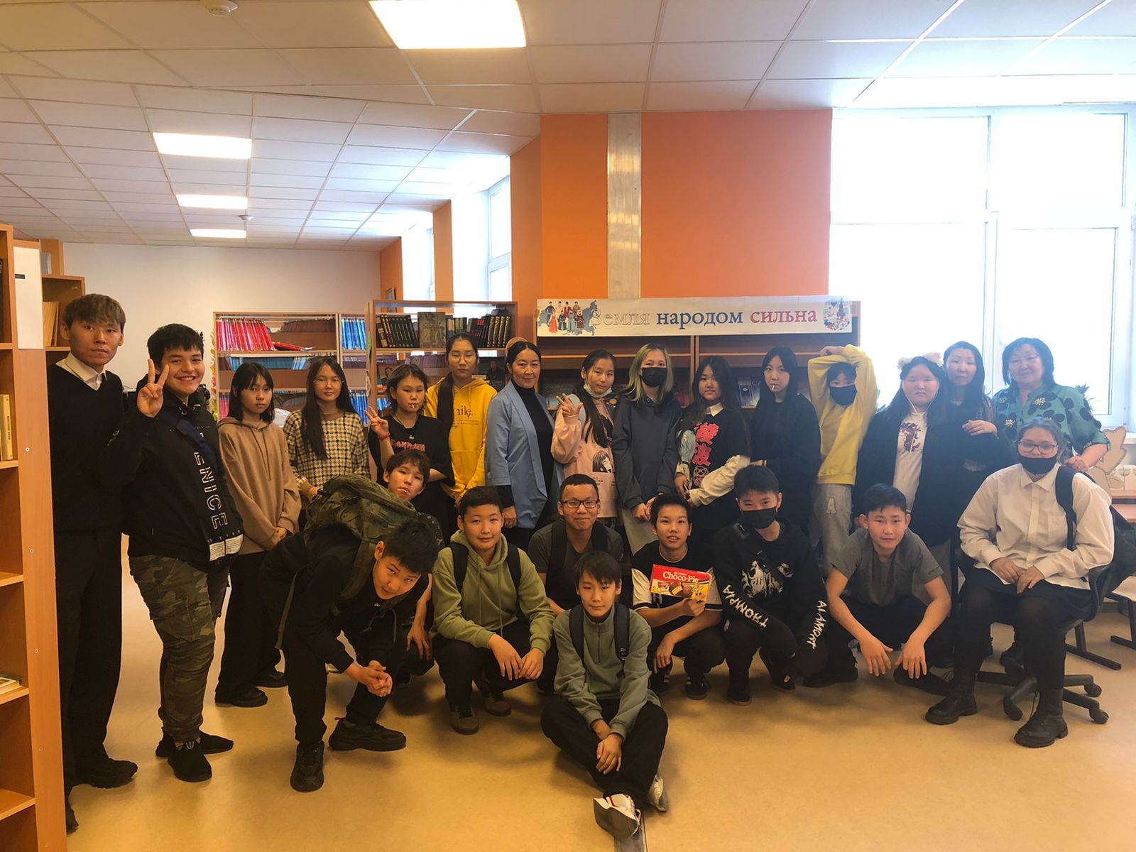 Учащиеся школы №6 приняли участие в деловой игре «Когда мы едины – мы непобедимы!»