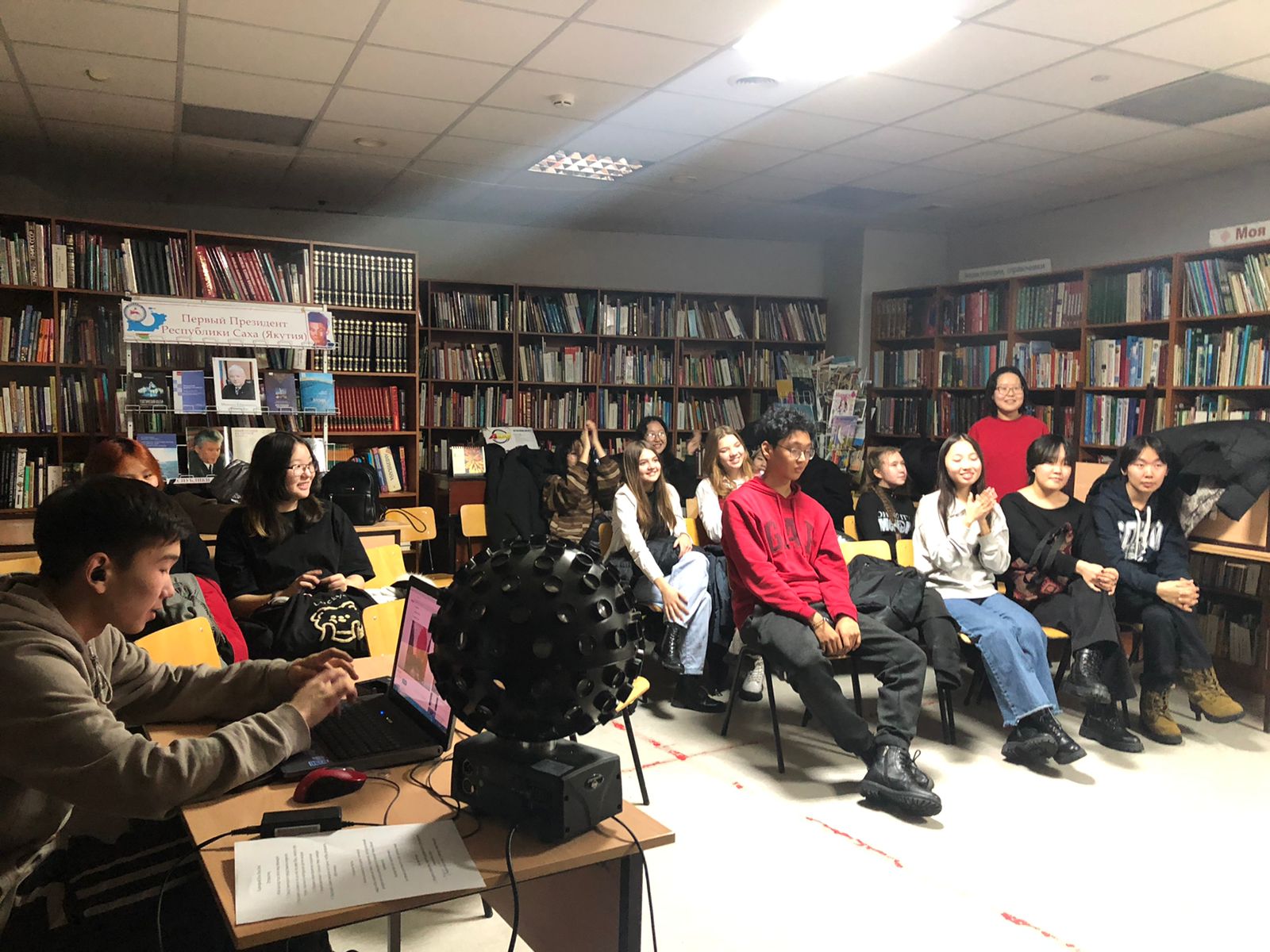 В ДТК – центр чтения для старшеклассников проведено мероприятие «Открытый микрофон»