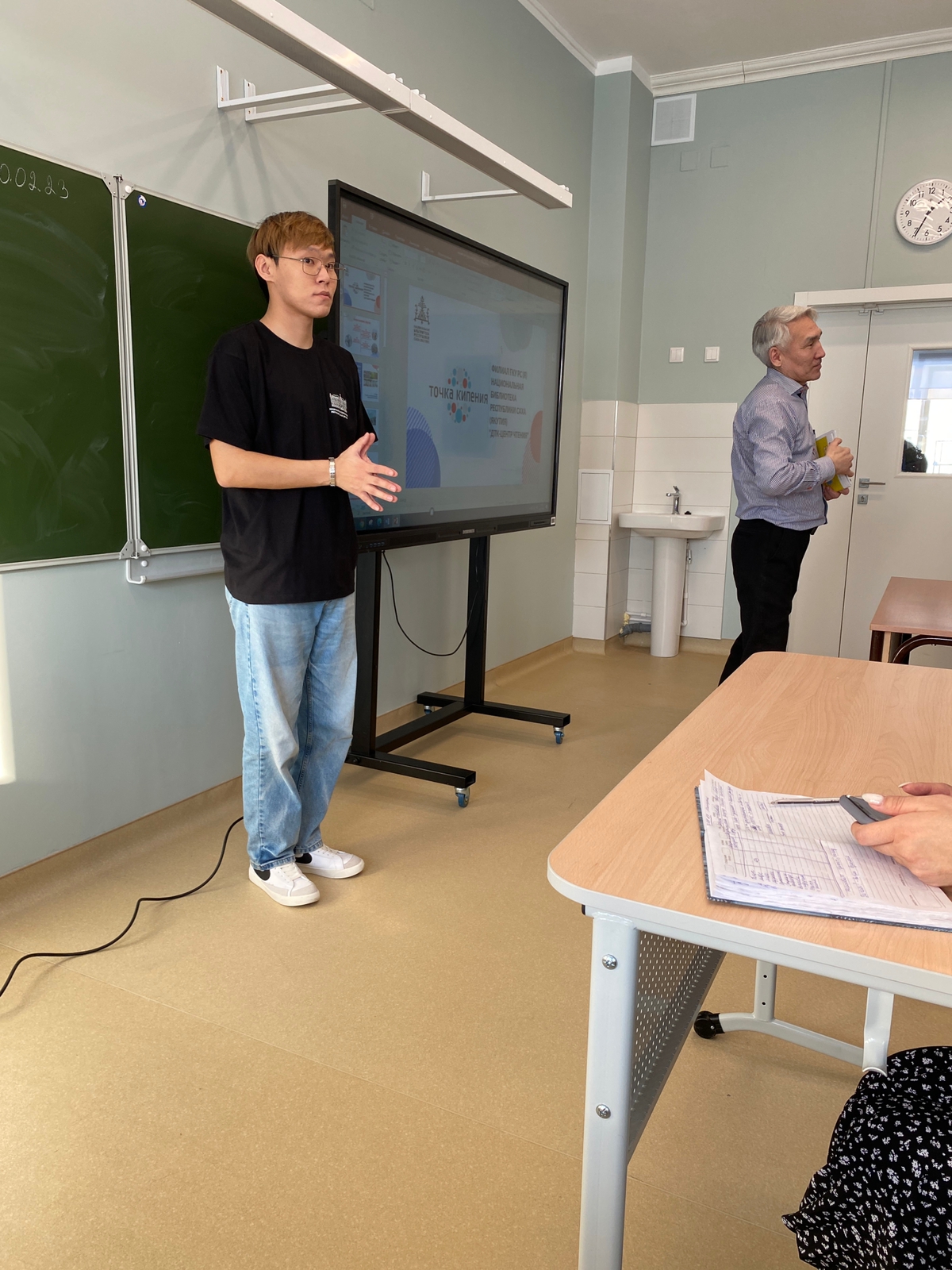 Педагогический коллектив СОШ №5 ознакомлен с деятельностью «ДТК – центр чтения»