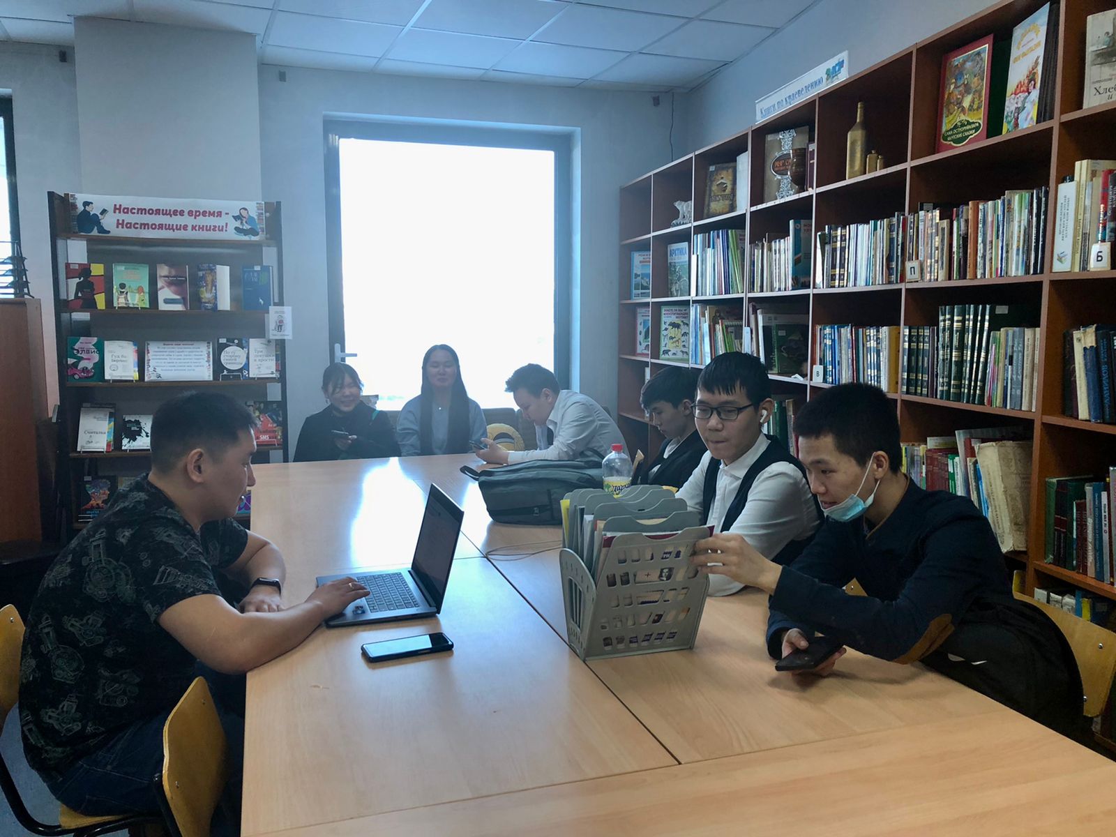 В «ДТК – центр чтения» продолжается кружок по цифровым компетенциям