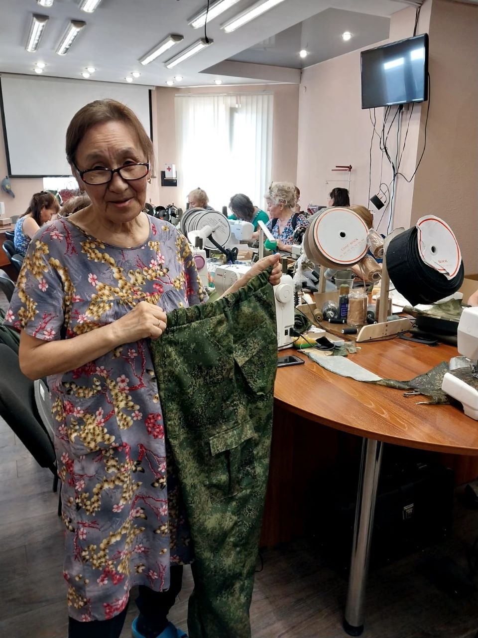 Ветераны ДТК-центр чтения помогают бойцам в СВО.