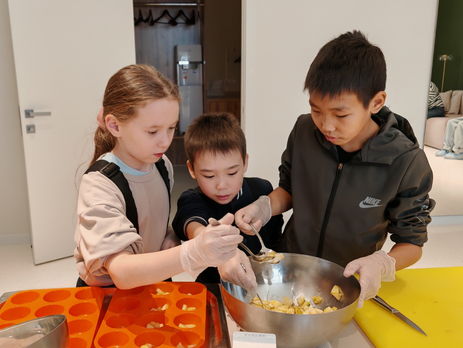 Дети из детского дома «Берегиня» открыли для себя мир Мэри Поппинс с проектом «ДТК – Центр чтения»