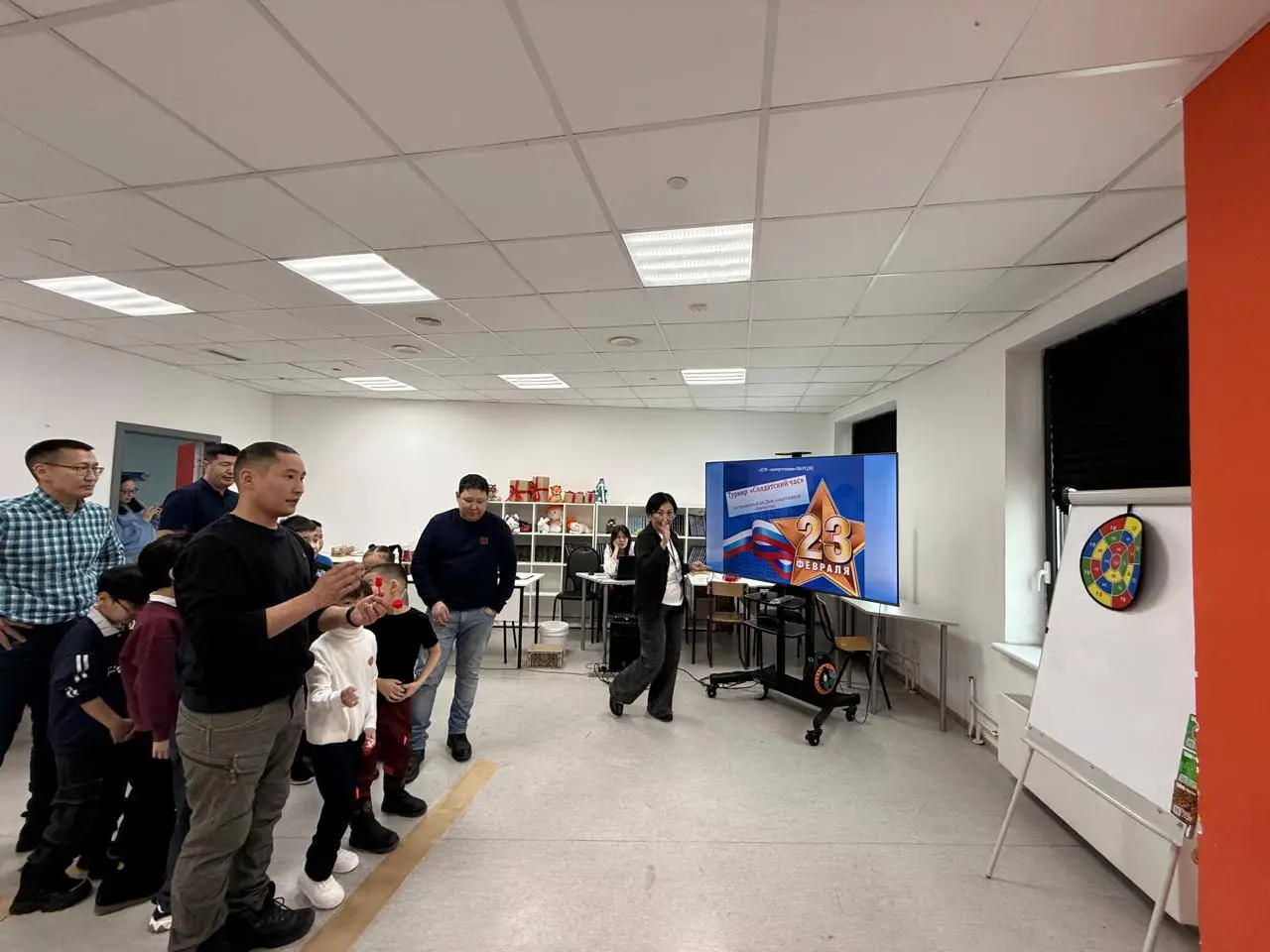 Была проведена конкурсно-игровая программа «У солдата все по распорядку»