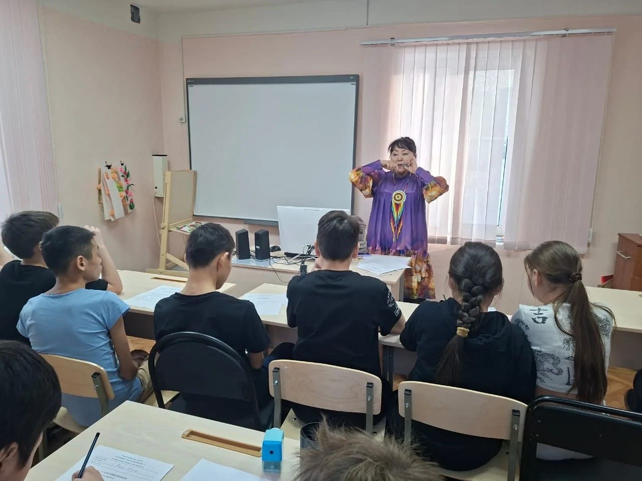 Сказки Севера оживают: в РКСШИ прошло второе занятие проекта «Тепло в ладошке»